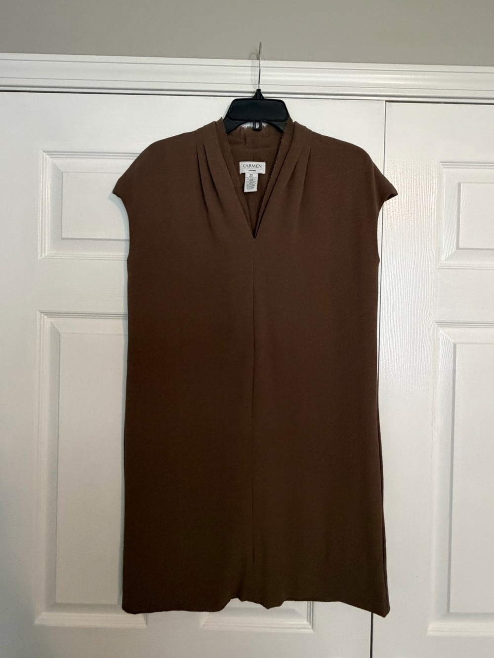 Carmen Marc Valvo Brown Cap-Sleeve Shift Dress
